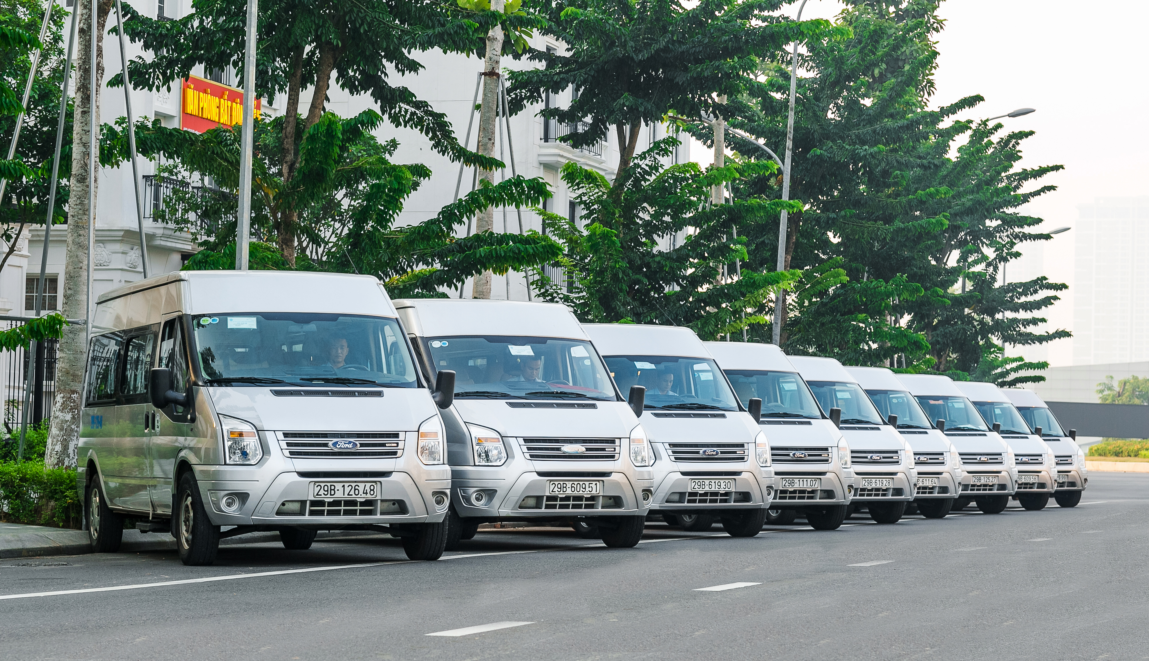 Dòng Xe 16 chỗ