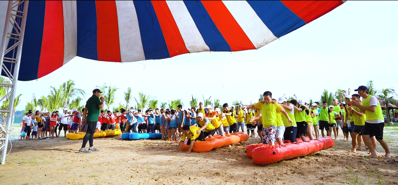 Thuê xe nghỉ mát - Team building